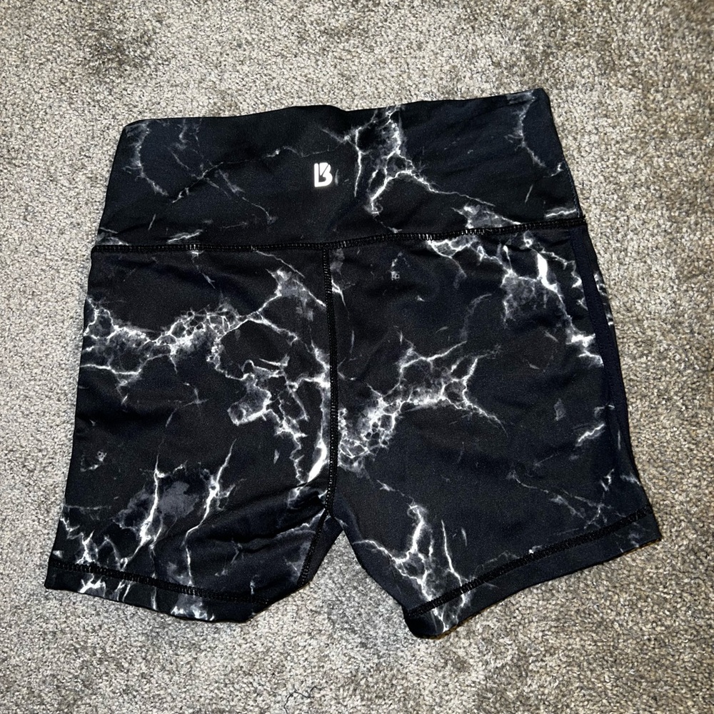 BuffBunny Marble shorts